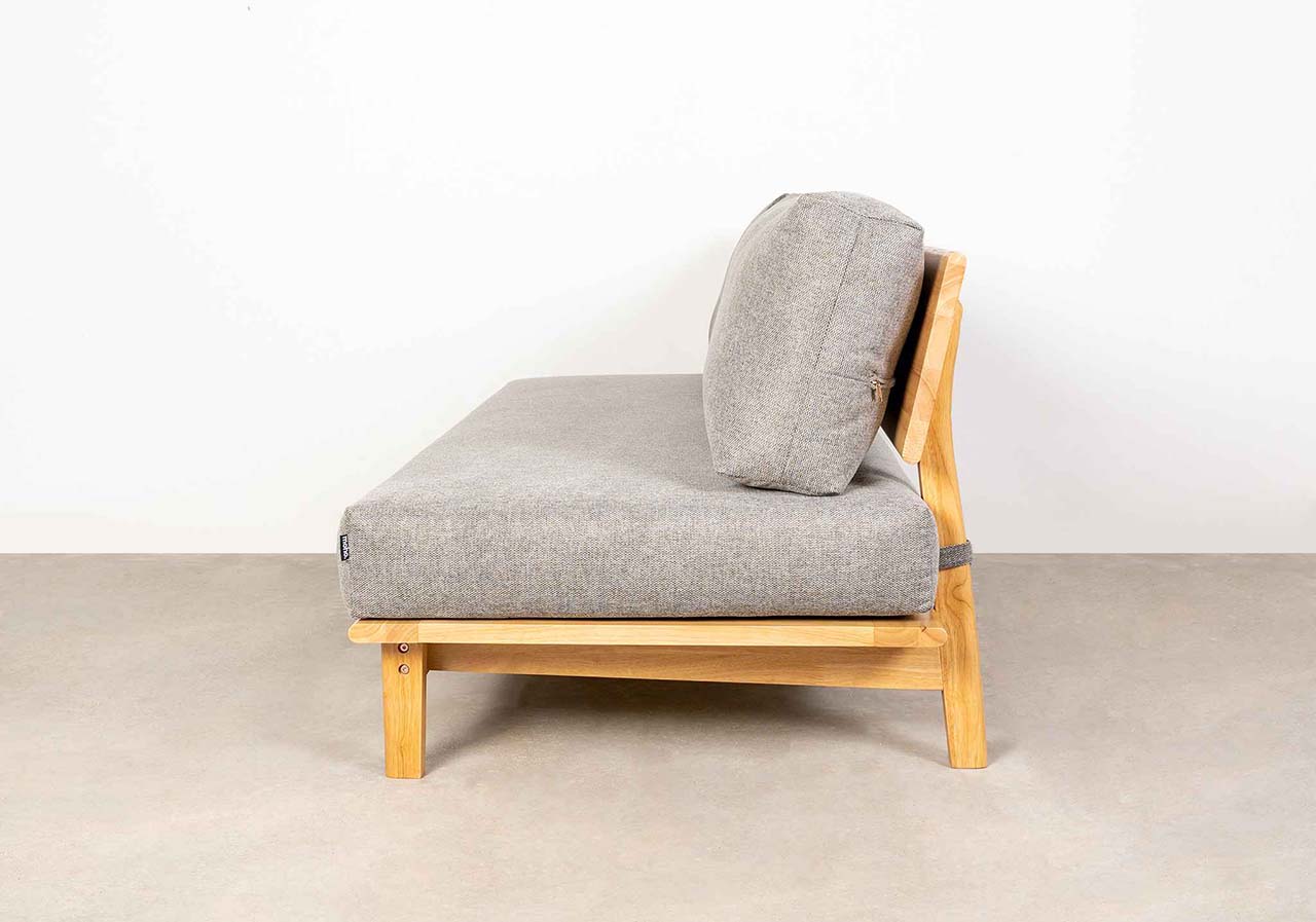 Ghế sofa gỗ VLINE nệm xám đậm chân ghế gỗ cao